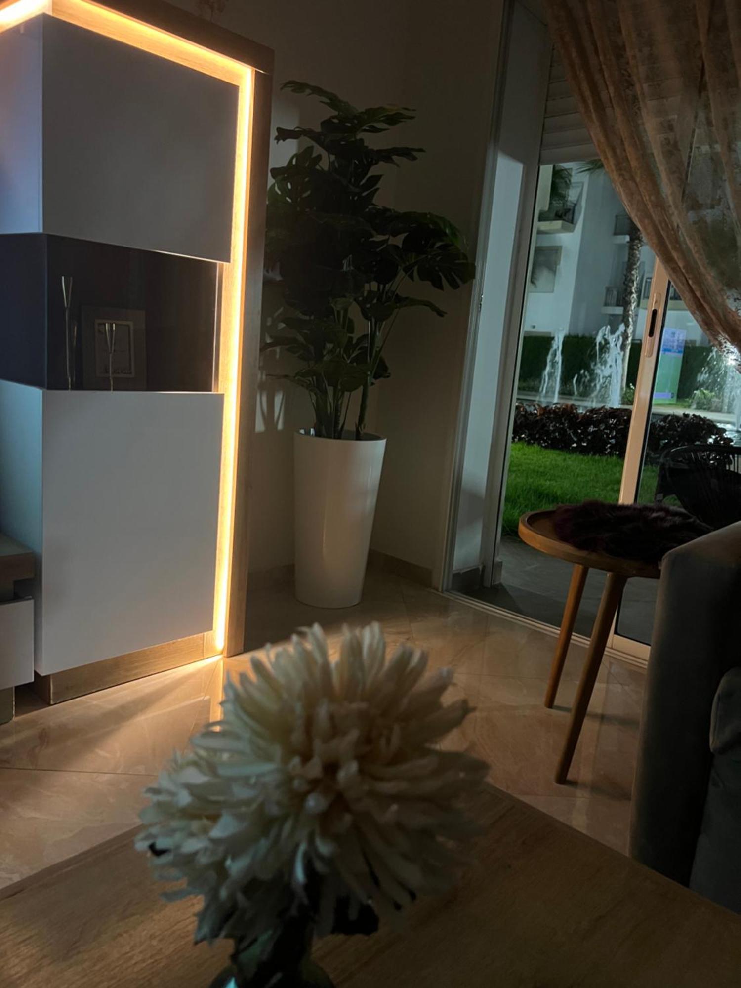 Апартаменти Apparemment De Luxe Vue Piscine Бузніка Екстер'єр фото